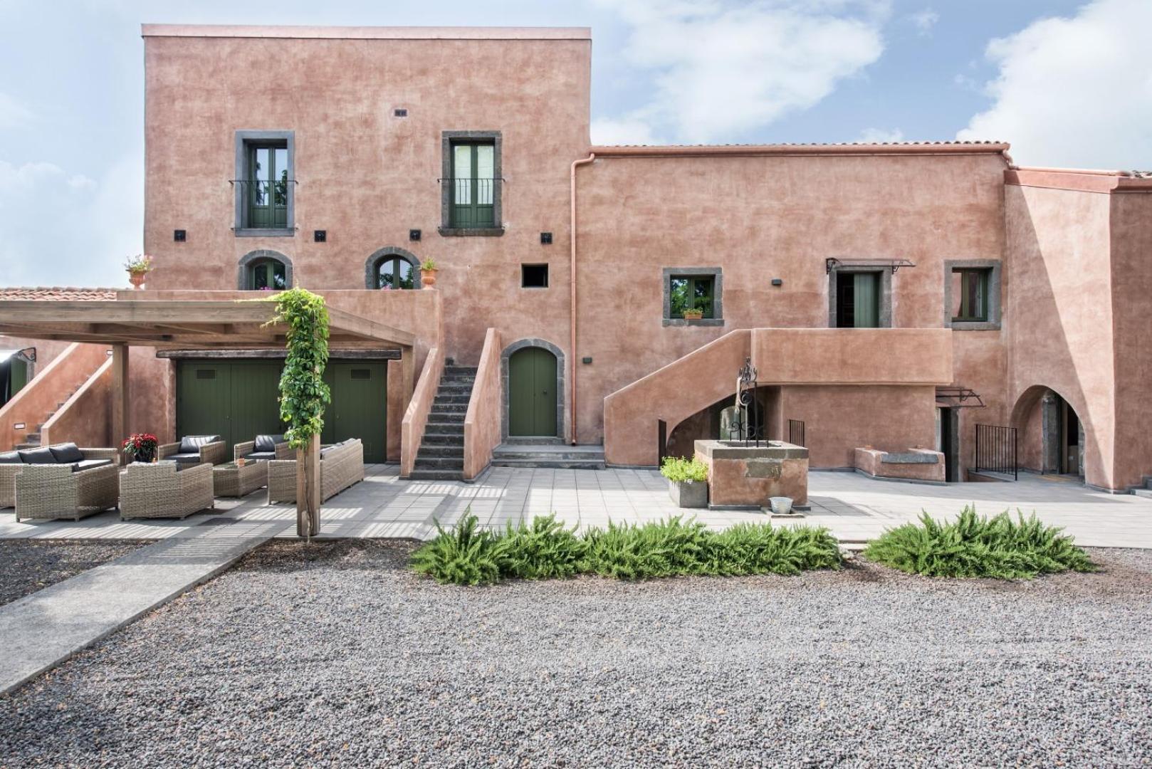 Firriato Hospitality Cavanera Etnea Resort&Wine Experience Castiglione De Sicilia Exterior foto